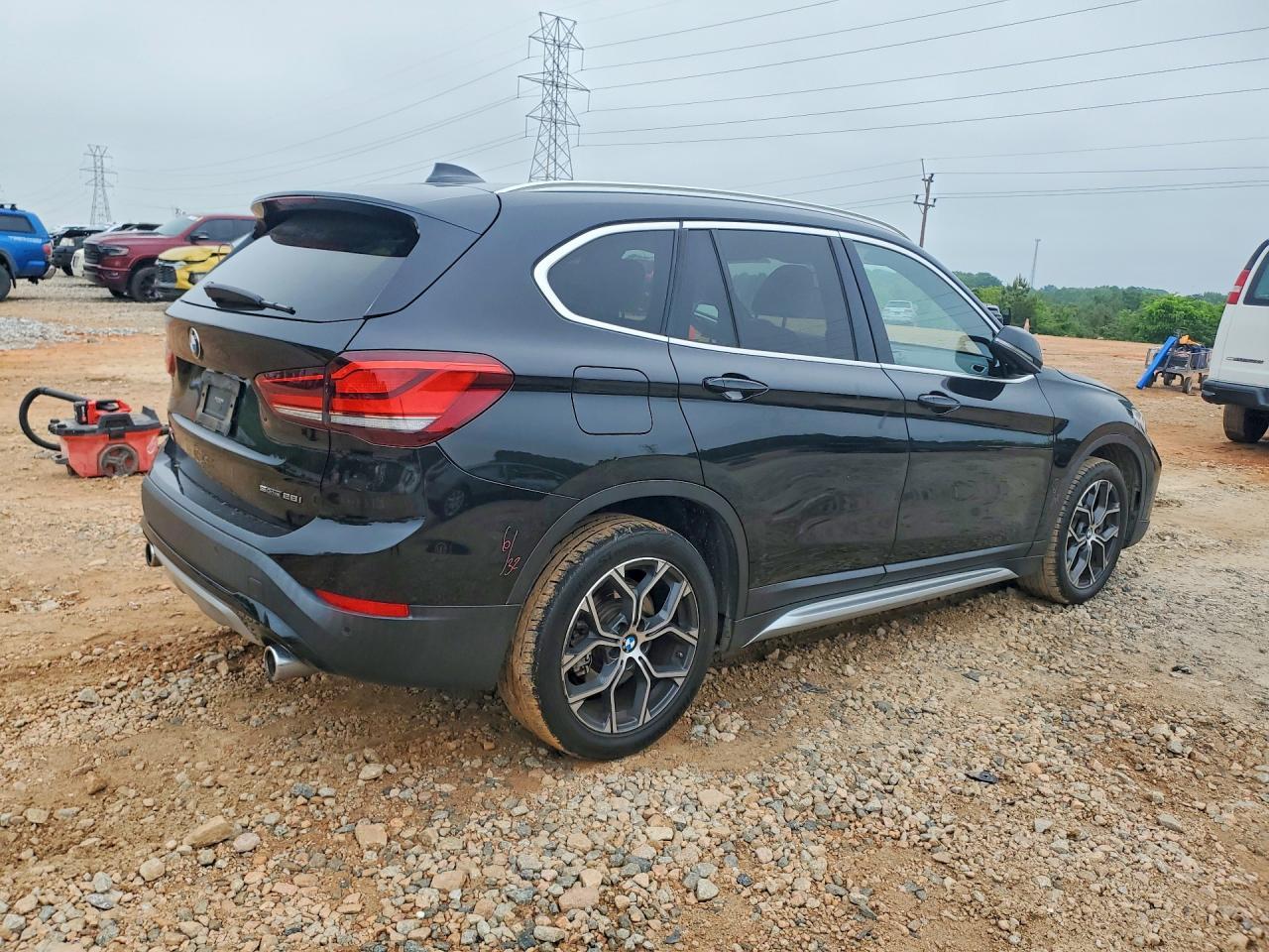 2021 BMW X1 Sdrive28I - zdjęcie 3