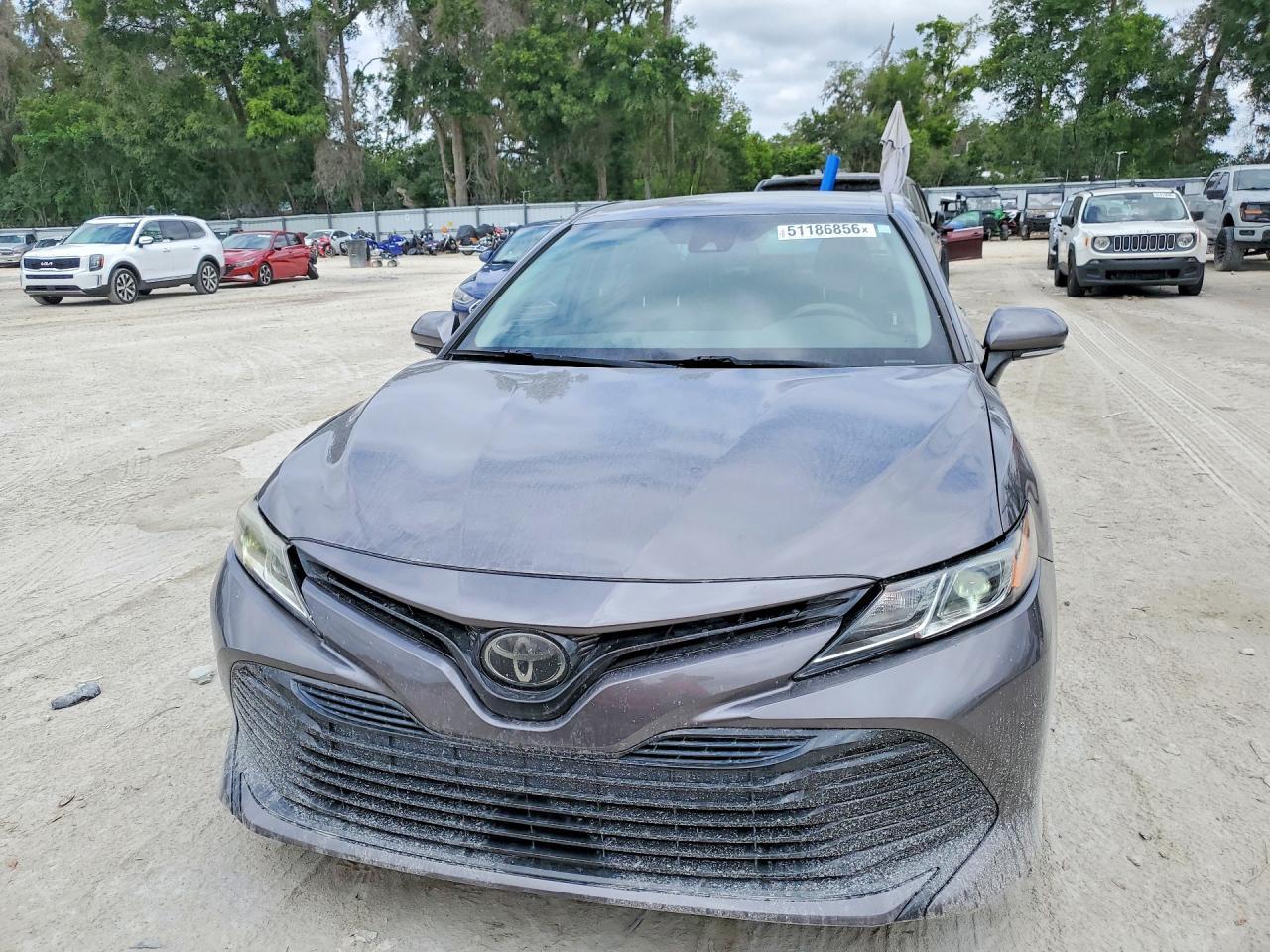 2019 Toyota Camry Le - zdjęcie 5
