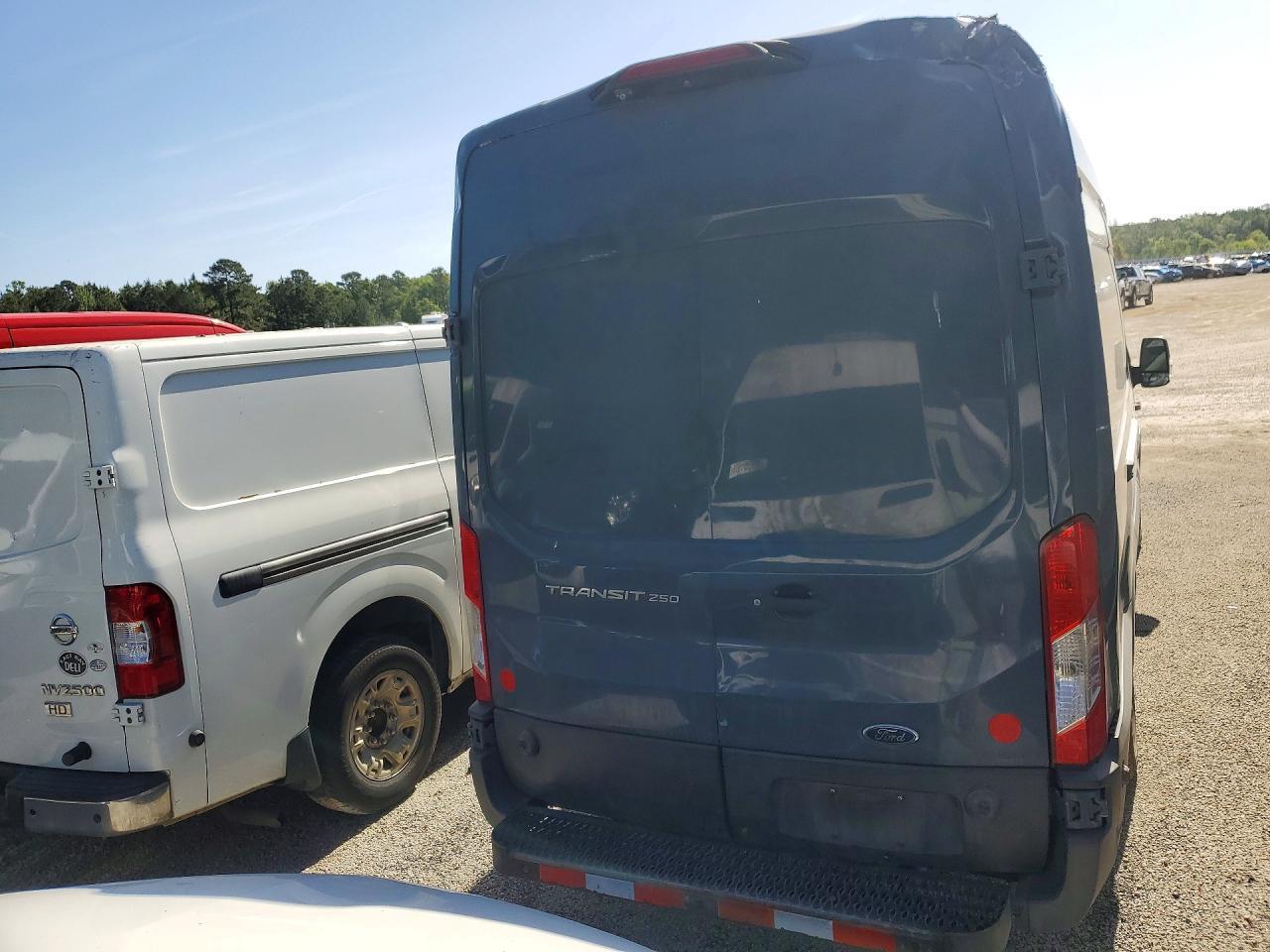 2019 Ford Transit T-250 - zdjęcie 6