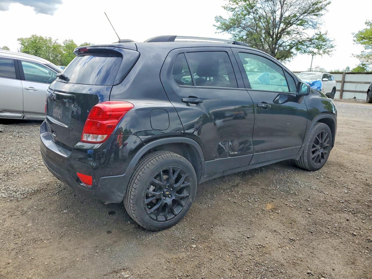 2022 Chevrolet Trax 1Lt - zdjęcie 3