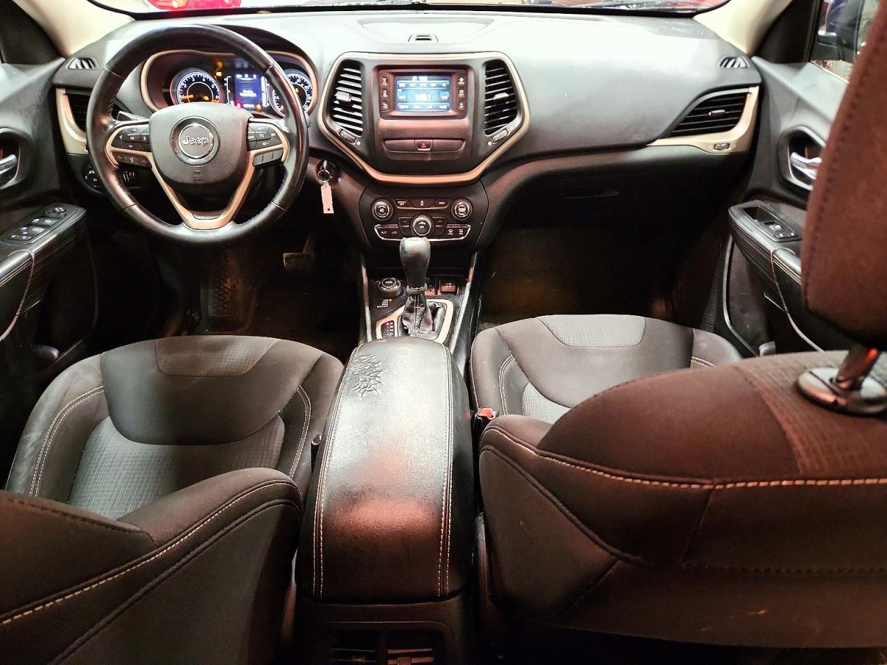 2015 Jeep Cherokee Latitude - zdjęcie 8