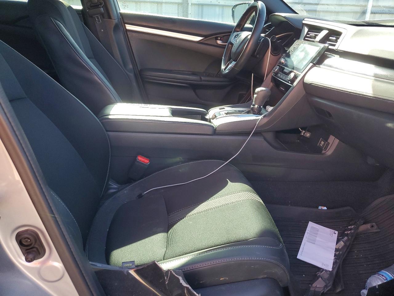 2020 Honda Civic Sport - zdjęcie 13