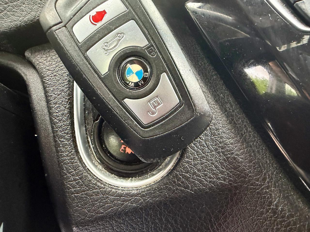 2016 BMW 320 Xi - zdjęcie 14