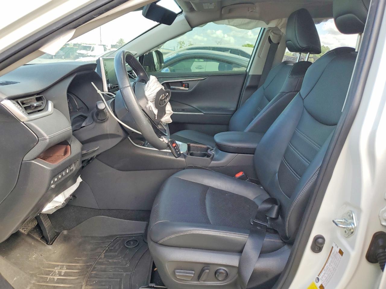 2021 Toyota Rav4 Limited - zdjęcie 7
