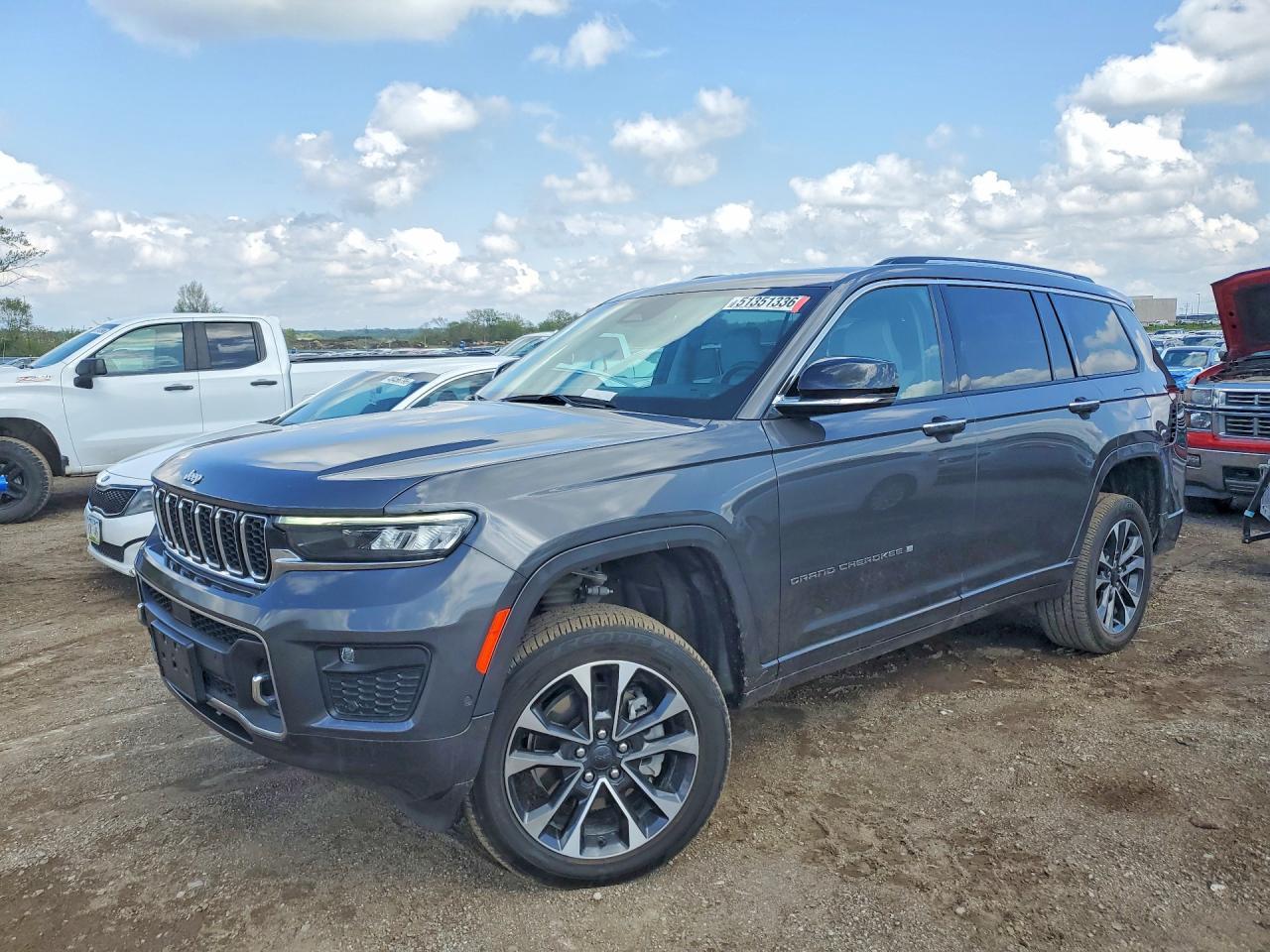 2021 Jeep Grand Cherokee L Overland - zdjęcie główne