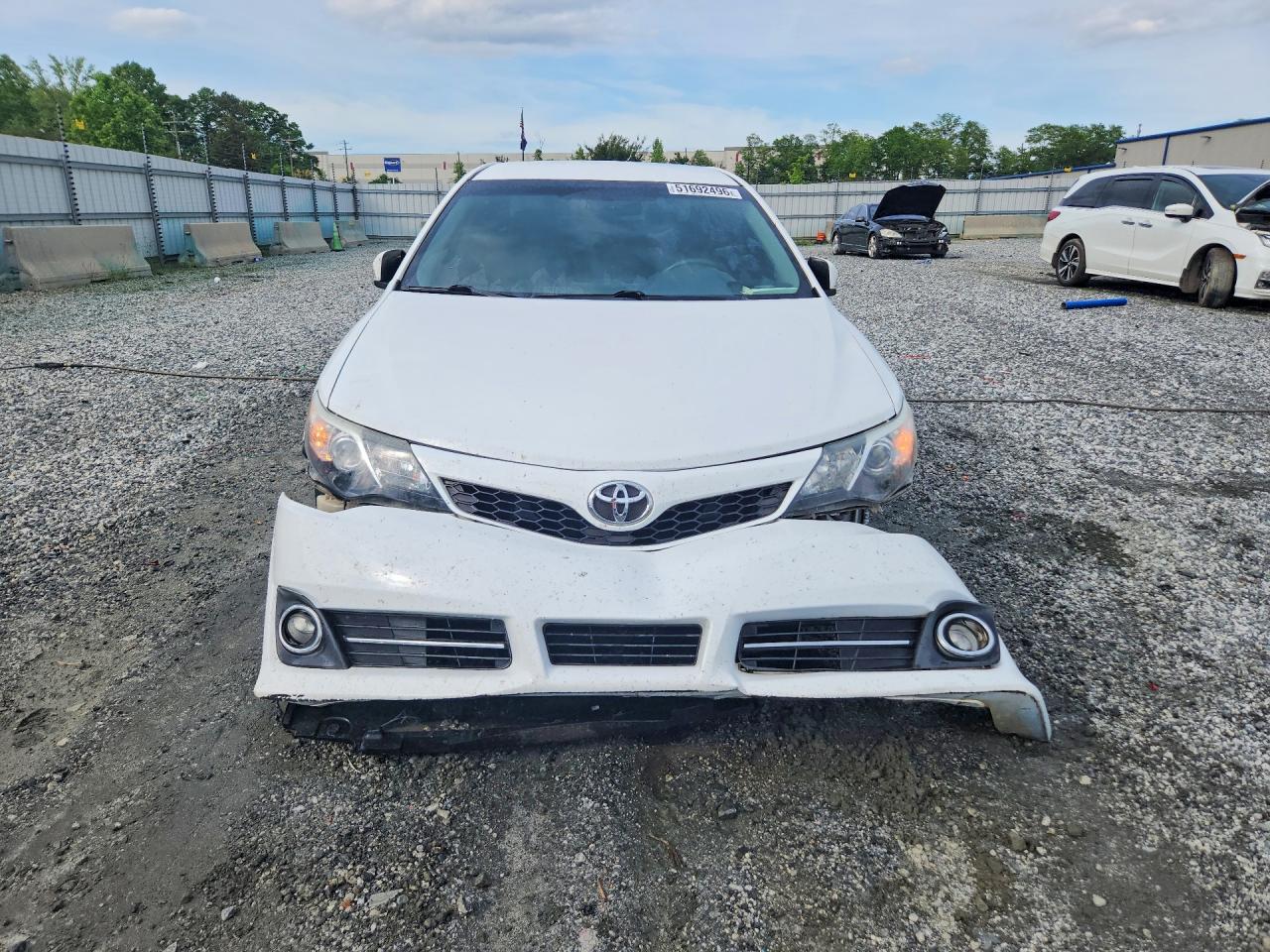 2013 Toyota Camry Se - zdjęcie 5
