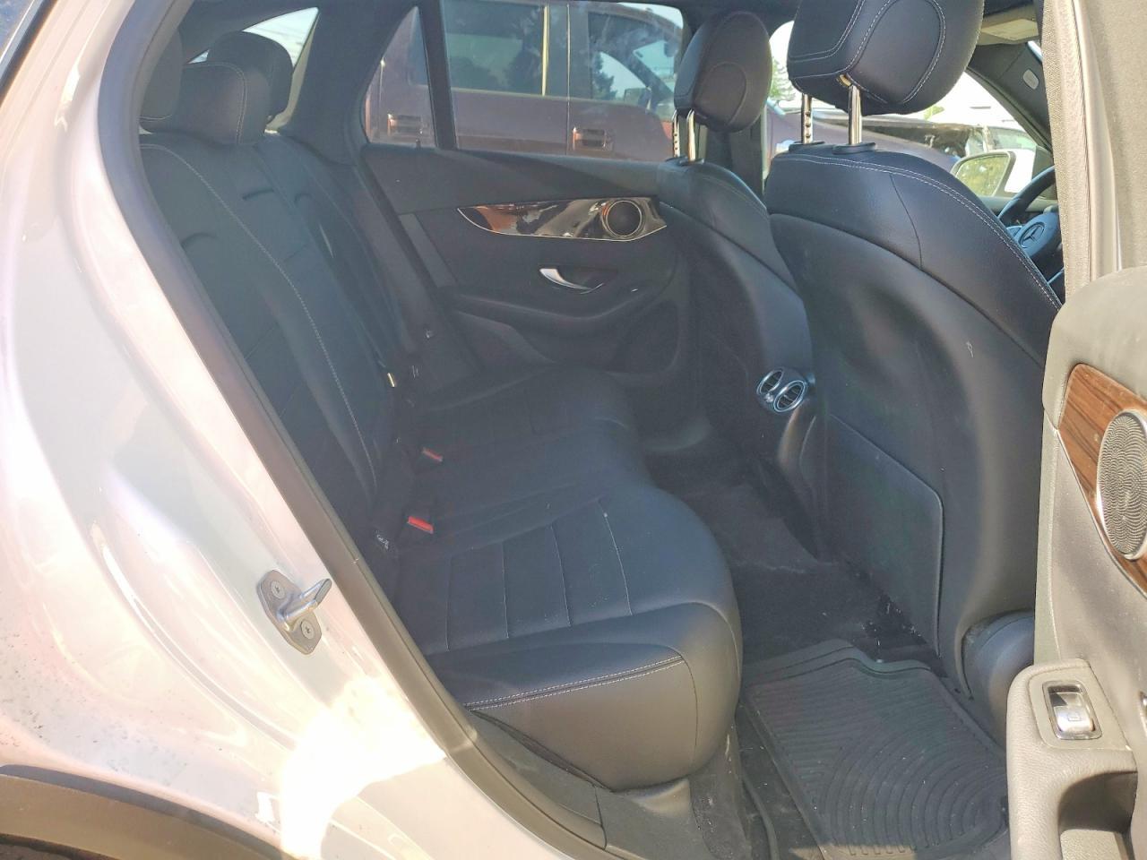 2017 Mercedes-Benz Glc 300 4Matic - zdjęcie 11