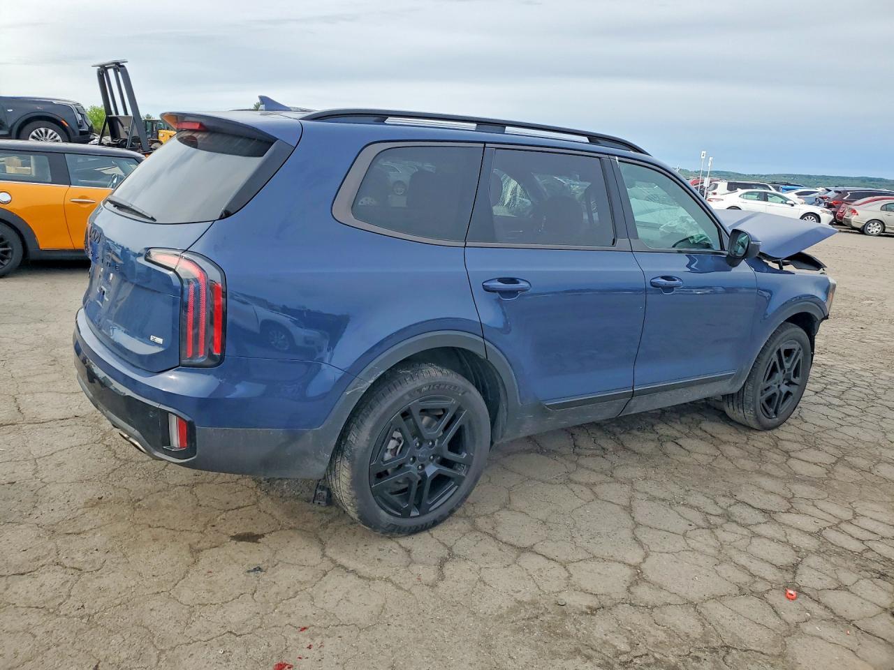 2025 Kia Telluride Ex X-Line - zdjęcie 3