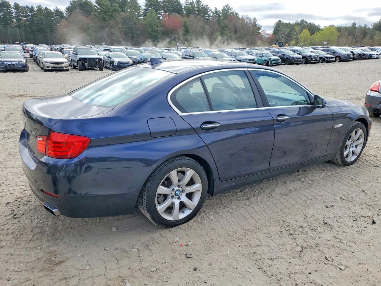 2013 BMW 550 I - zdjęcie 3