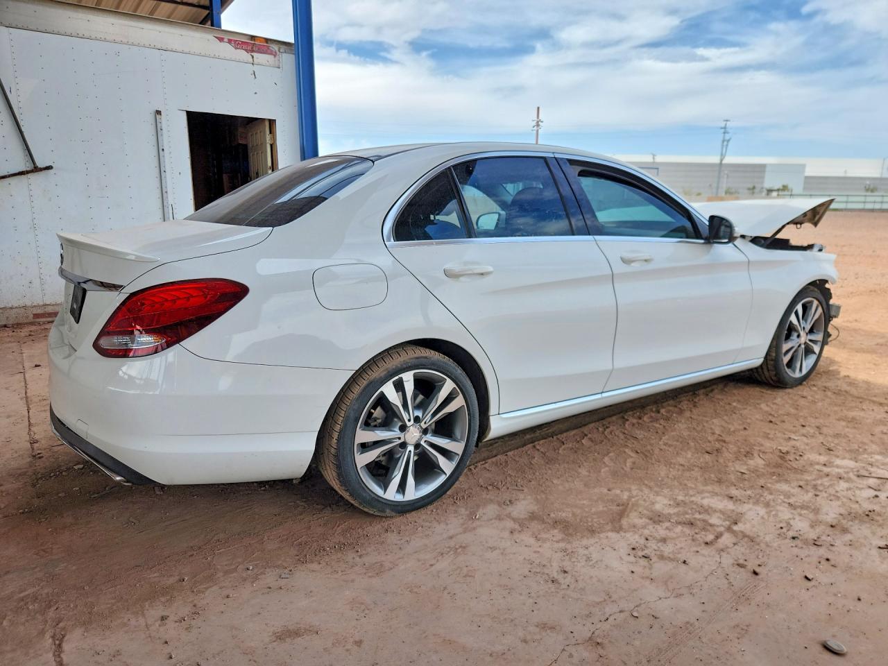 2015 Mercedes-Benz C 300 - zdjęcie 3