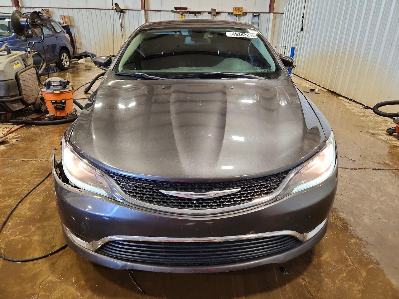 2015 Chrysler 200 Limited - zdjęcie 5