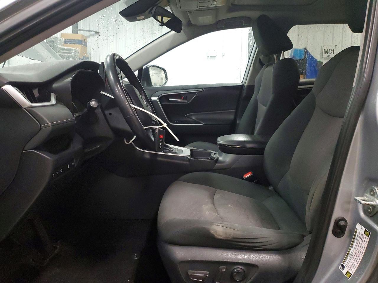 2019 Toyota Rav4 Xle - zdjęcie 7