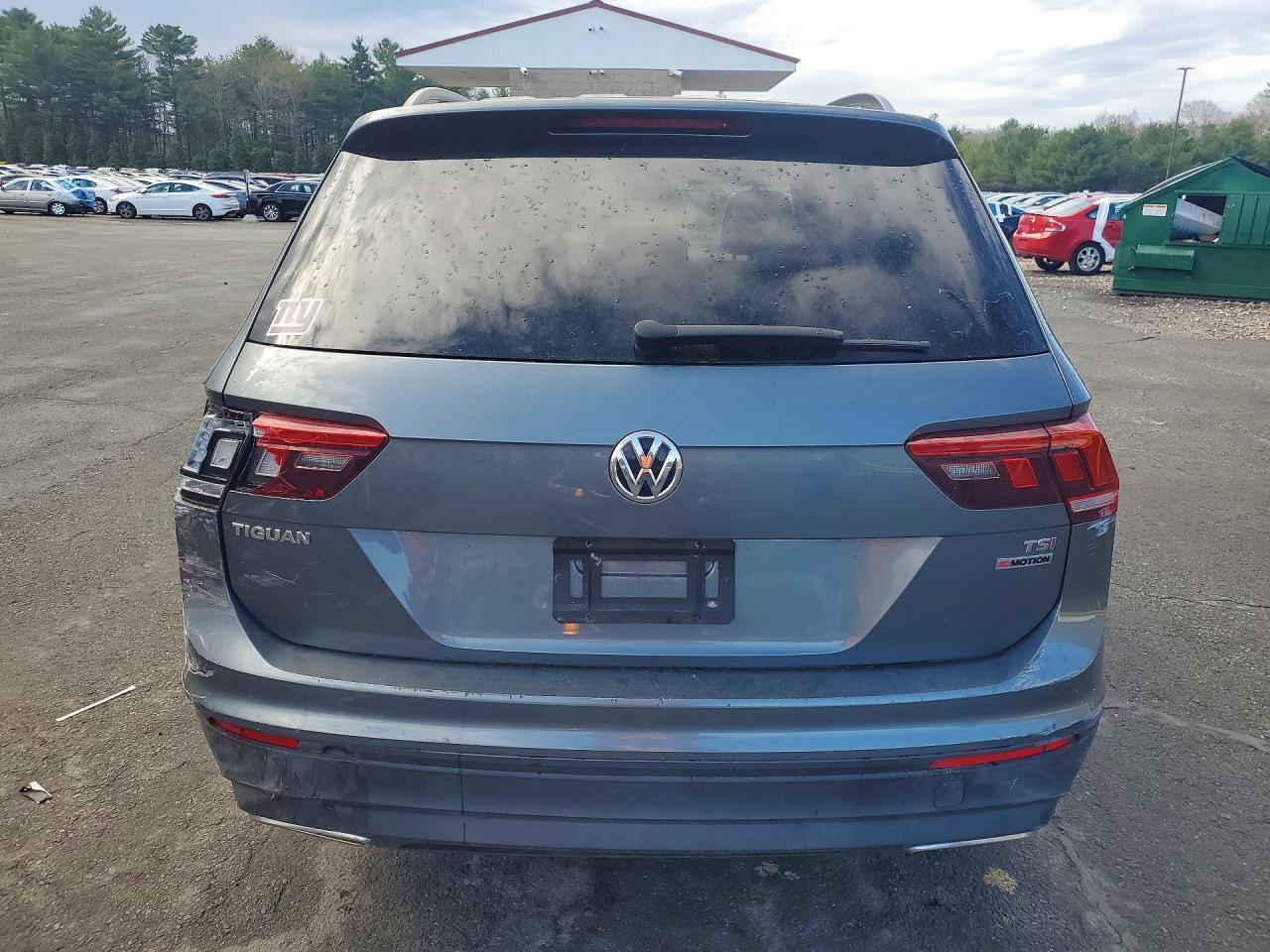 2018 Volkswagen Tiguan S - zdjęcie 6