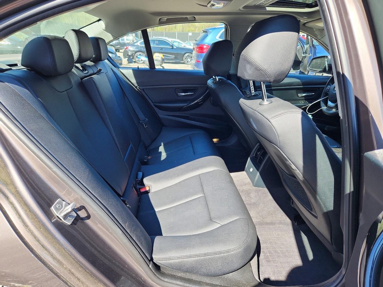 2015 BMW 328 Xi Sulev - zdjęcie 10