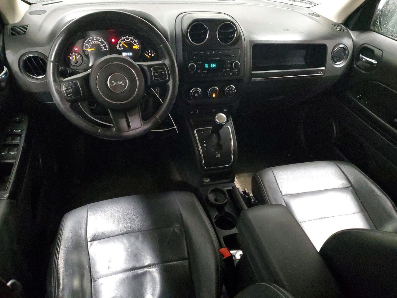 2015 Jeep Patriot Latitude - zdjęcie 8
