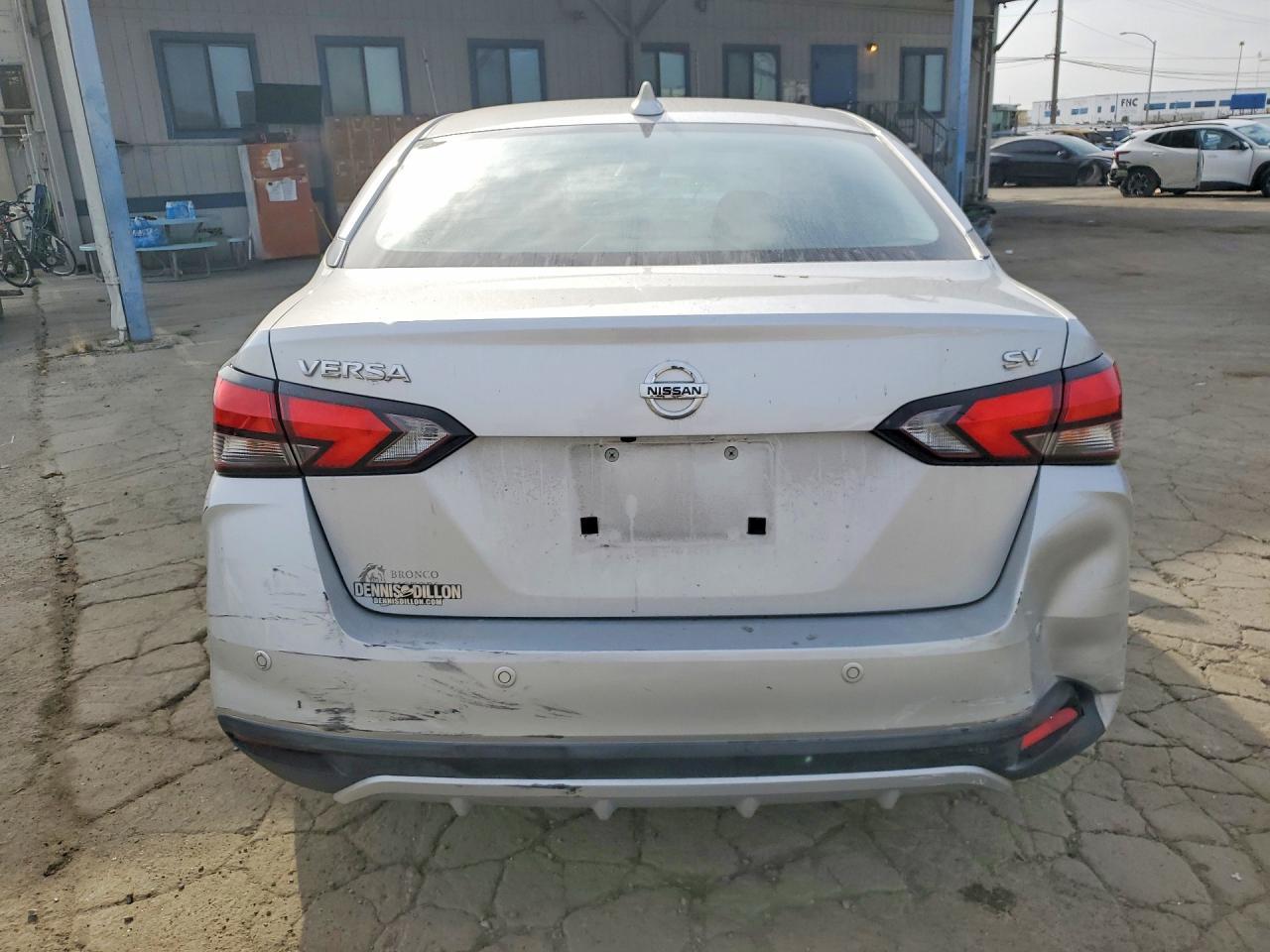 2020 Nissan Versa Sv - zdjęcie 6