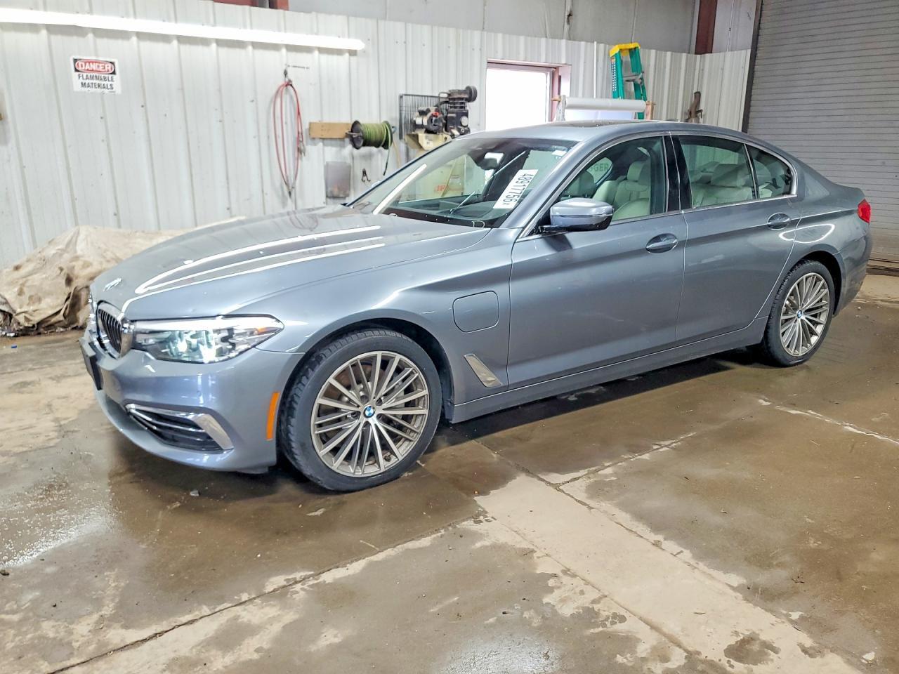 BMW Seria 5 - zdjęcie 1