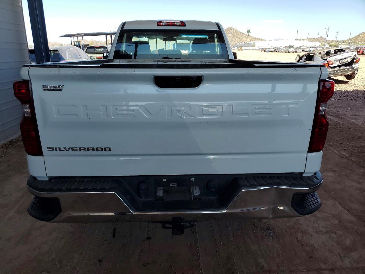 2021 Chevrolet Silverado C1500 - zdjęcie 6