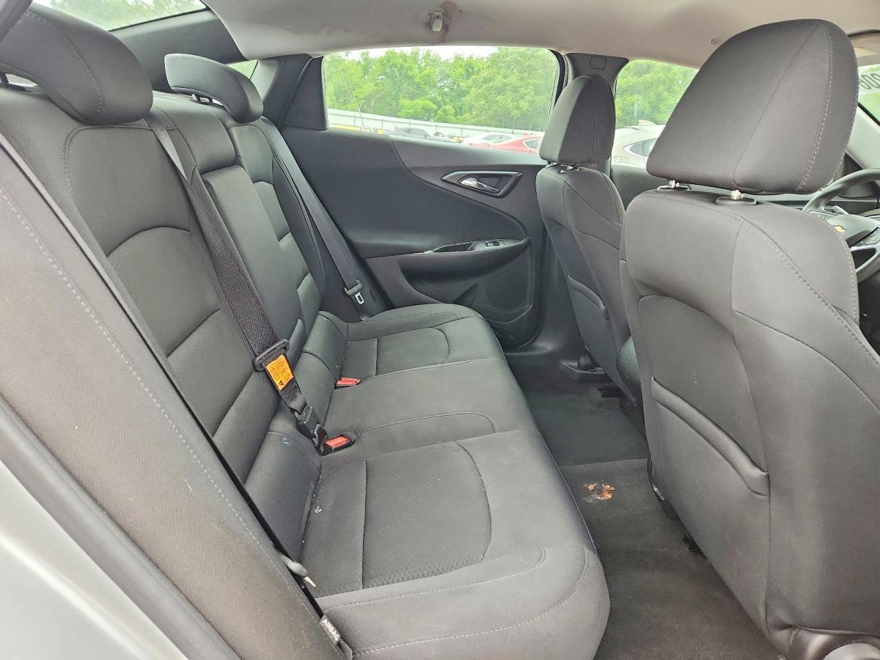 2016 Chevy Malibu - zdjęcie 10