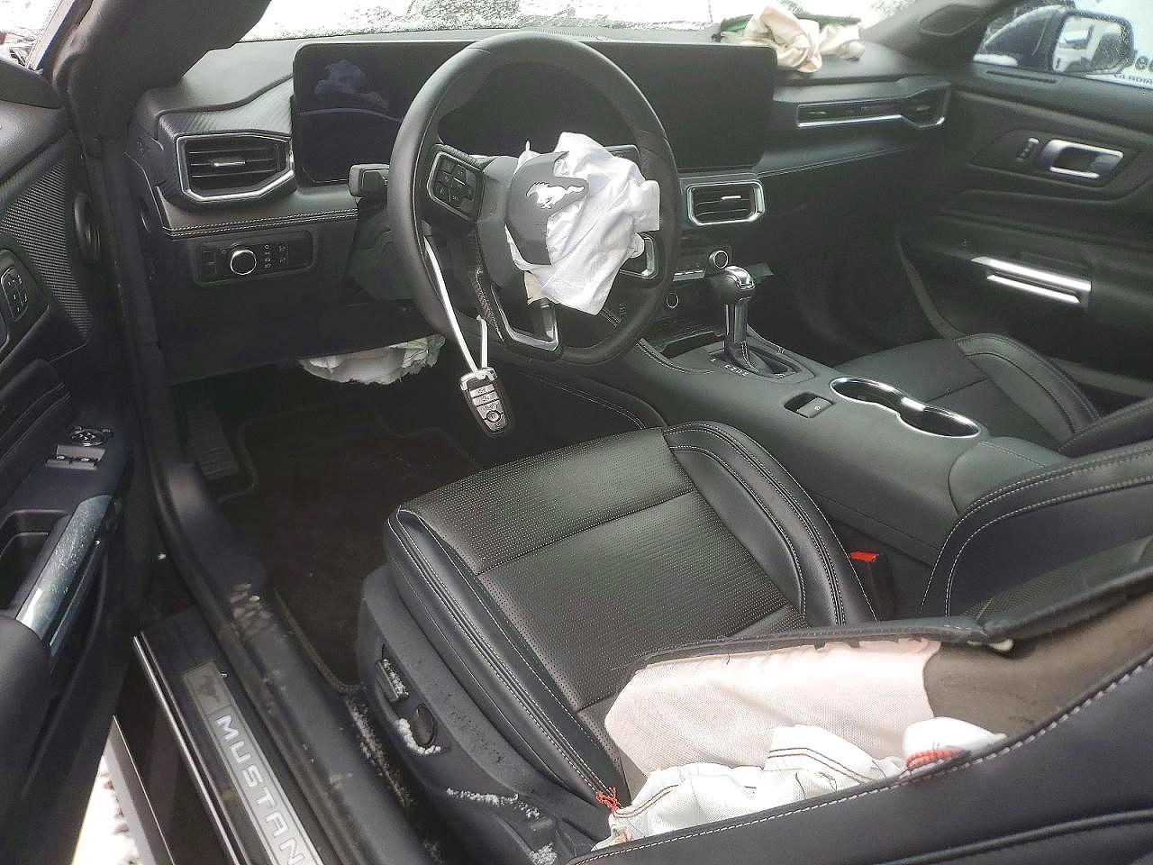 2024 Ford Mustang Gt - zdjęcie 8