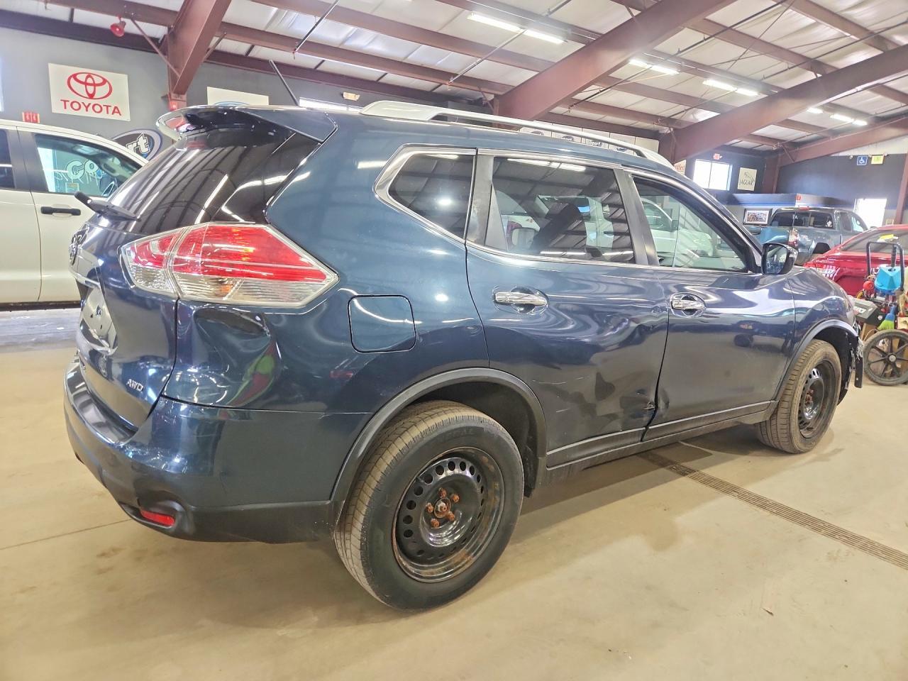 2016 Nissan Rogue S - zdjęcie 3