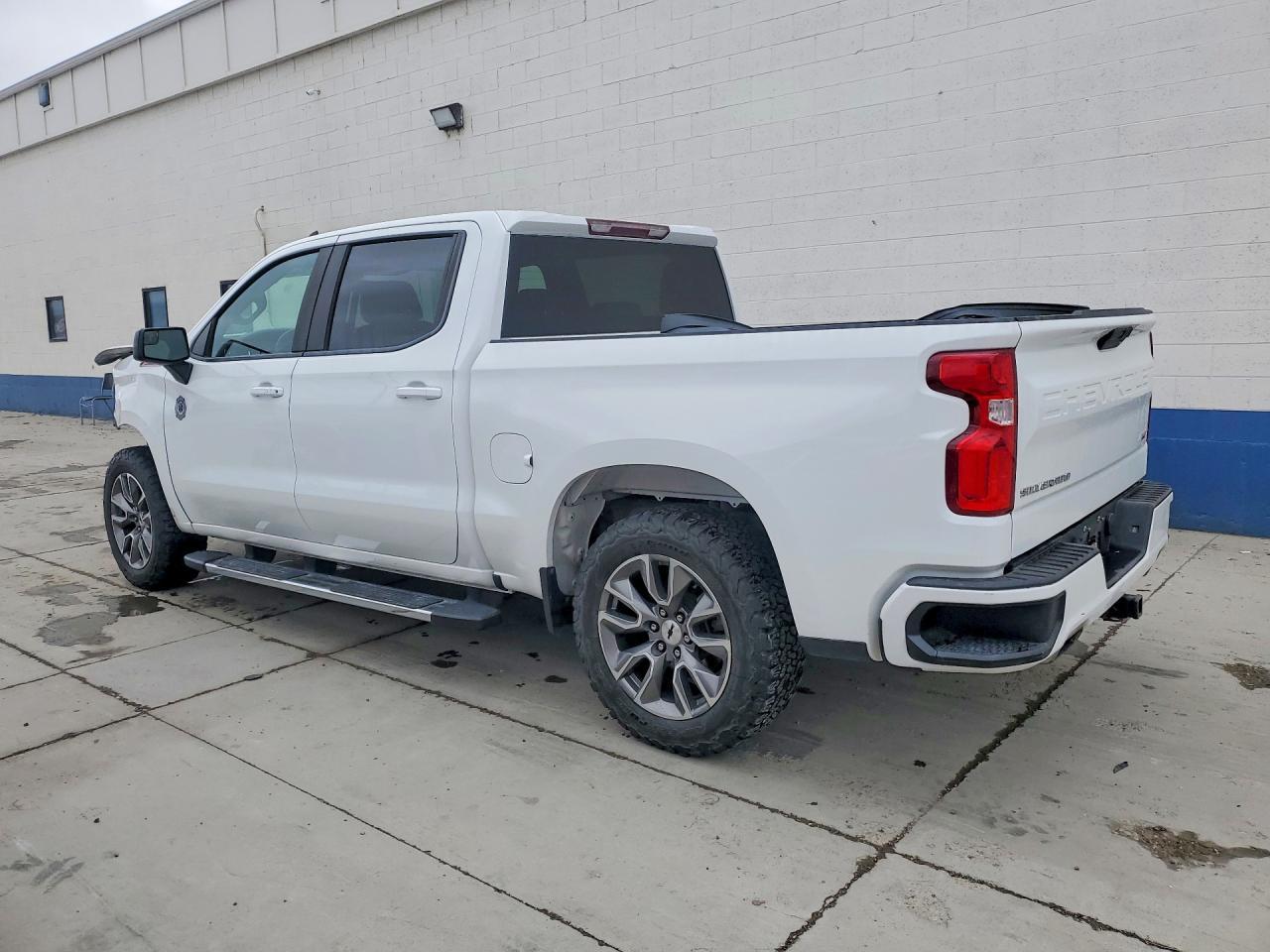 2020 Chevrolet Silverado K1500 Rst - zdjęcie 2