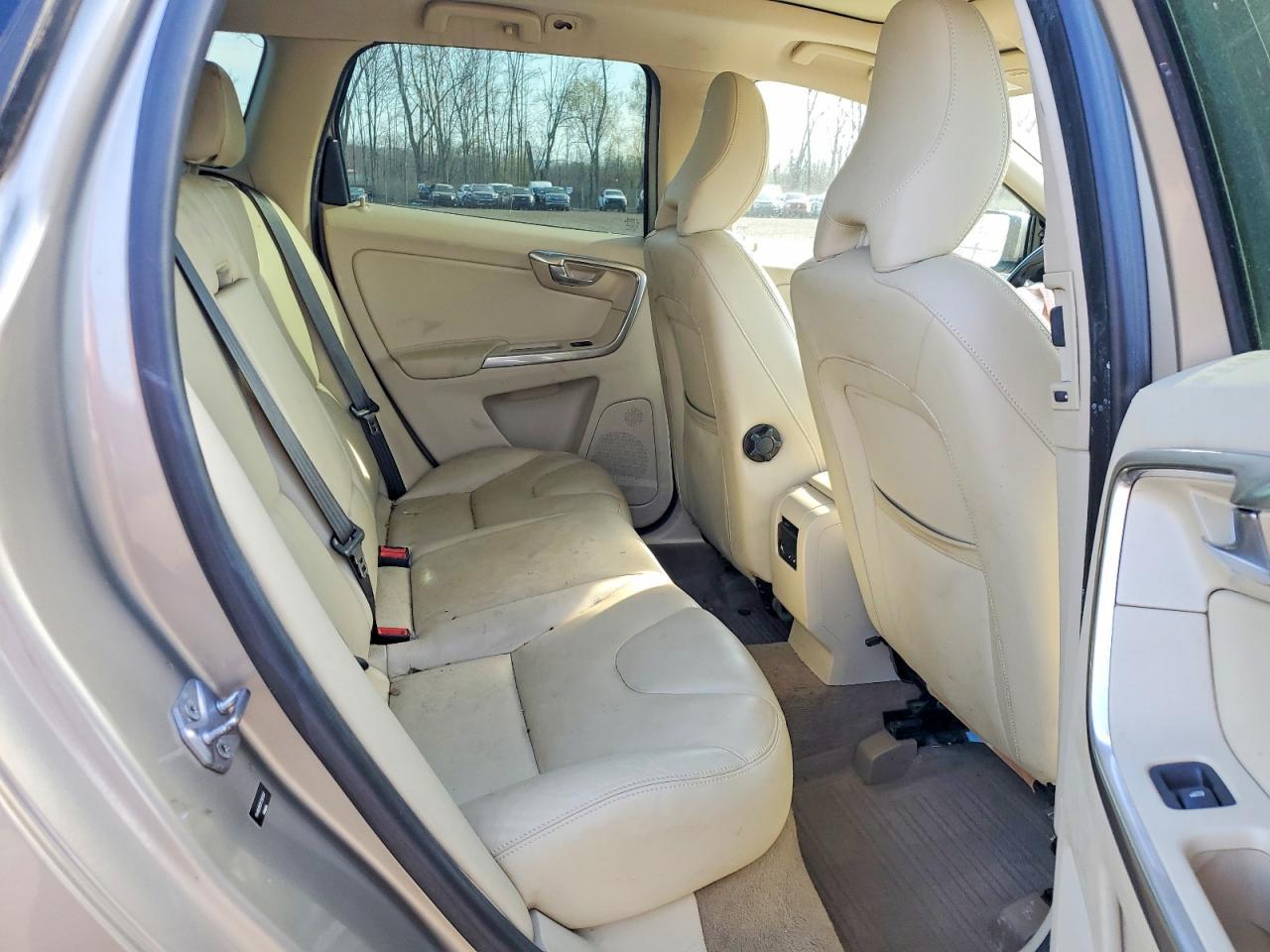 2015 Volvo Xc60 T6 Premier+ - zdjęcie 11