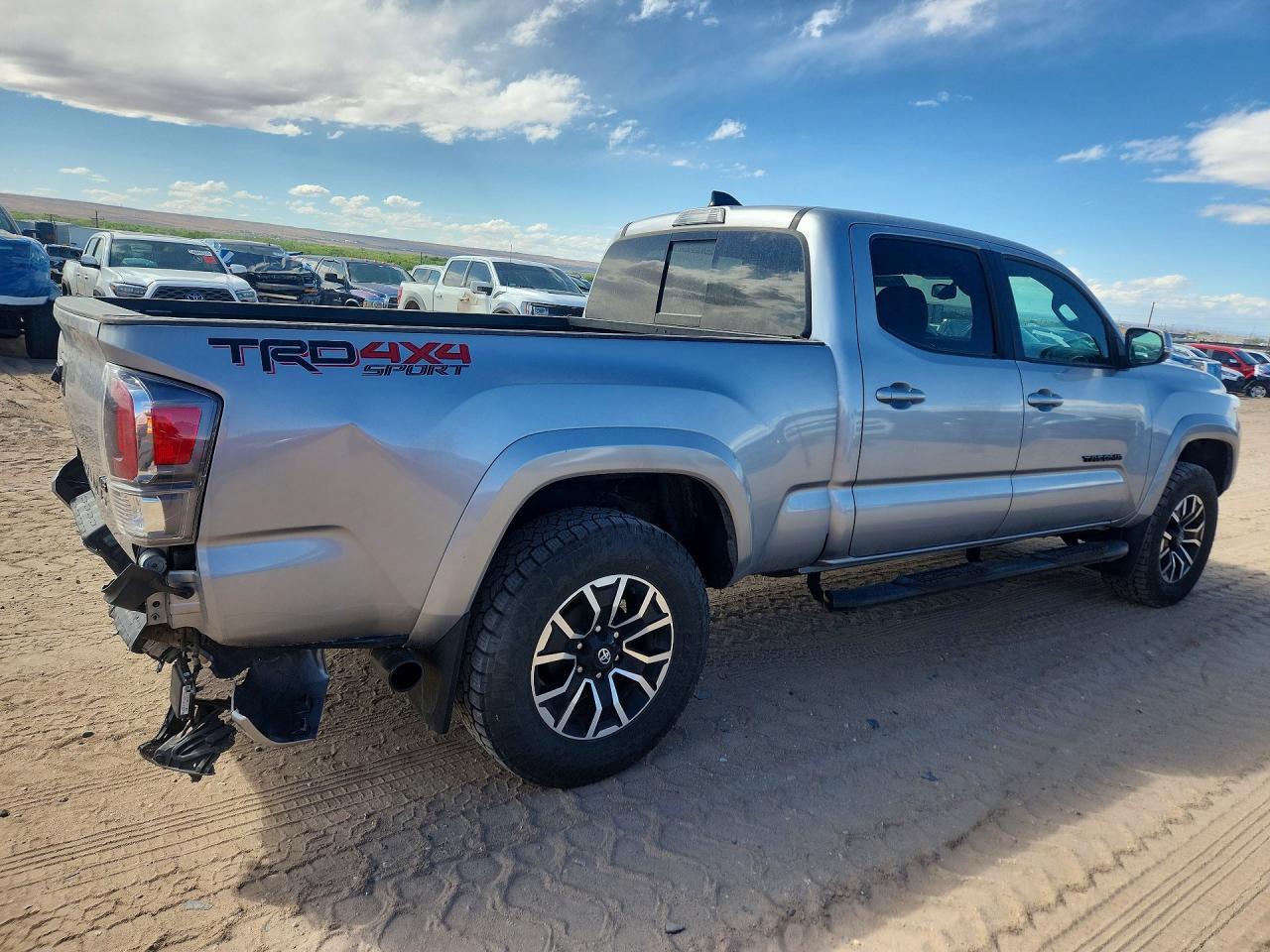 2021 Toyota Tacoma Trd Sport - zdjęcie 3