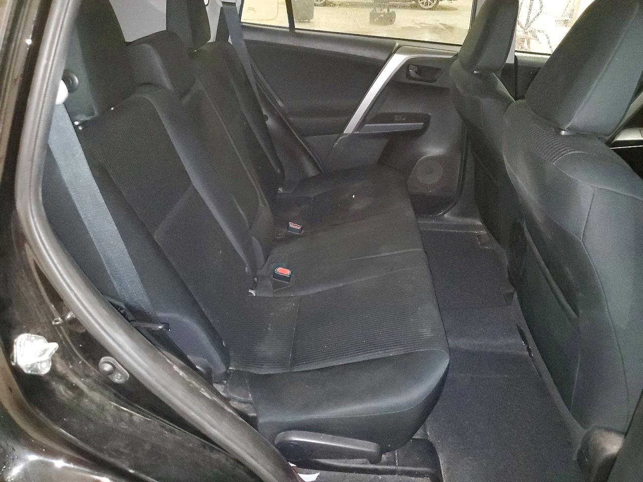 2016 Toyota Rav4 Le - zdjęcie 11