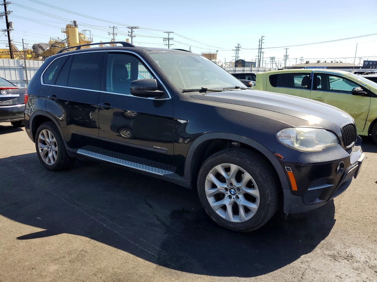 2013 BMW X5 xDrive35I - zdjęcie 4