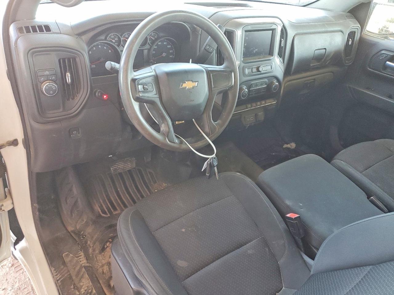 2021 Chevrolet Silverado C1500 - zdjęcie 8