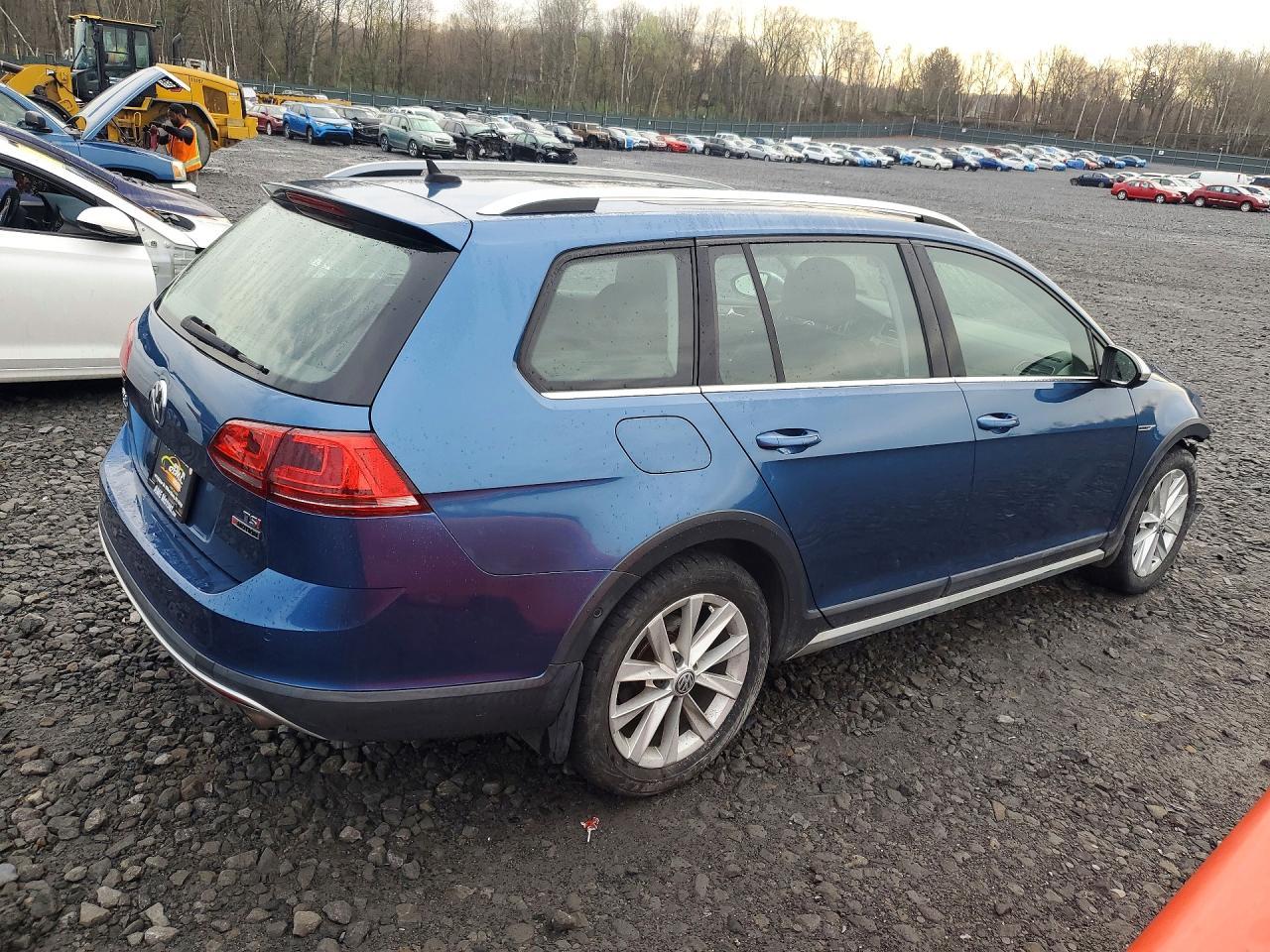 2017 Volkswagen Golf Alltrack S - zdjęcie 3