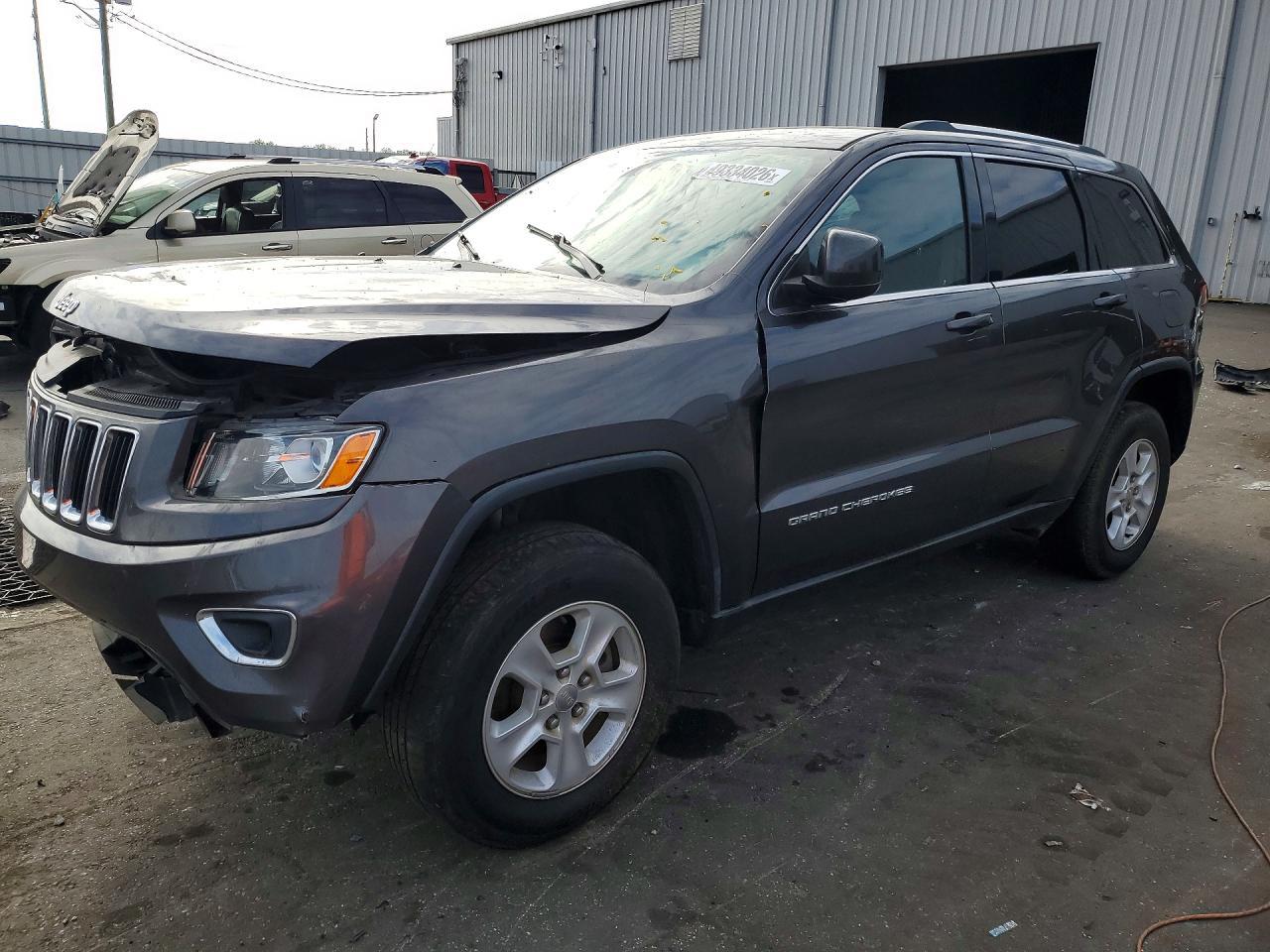 2015 Jeep Grand Cherokee Laredo - zdjęcie główne
