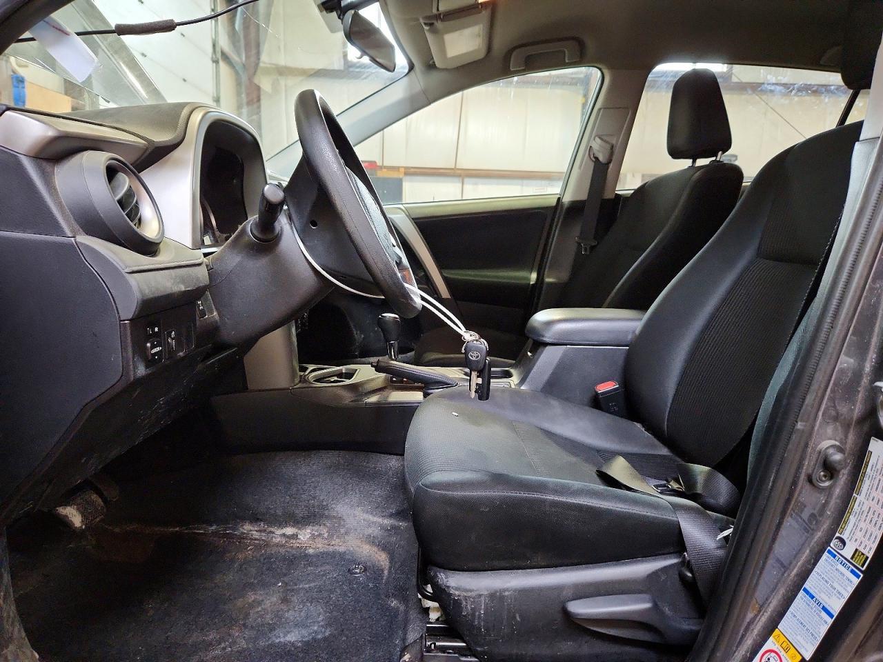 2016 Toyota Rav4 Le - zdjęcie 7