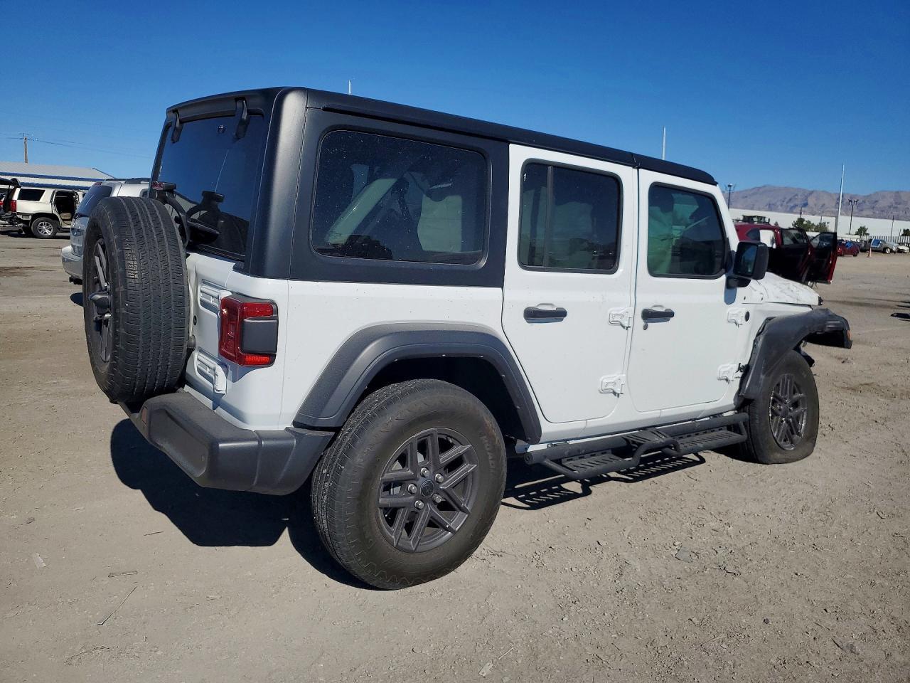 2024 Jeep Wrangler Sport - zdjęcie 3