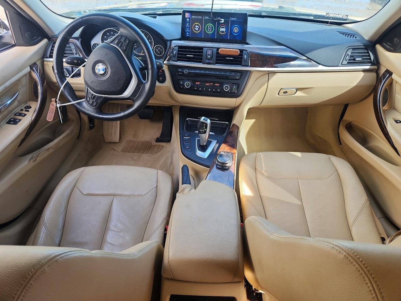2014 BMW 335 Xi - zdjęcie 8