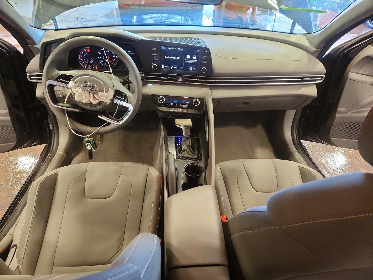 2022 Hyundai Elantra Sel - zdjęcie 8