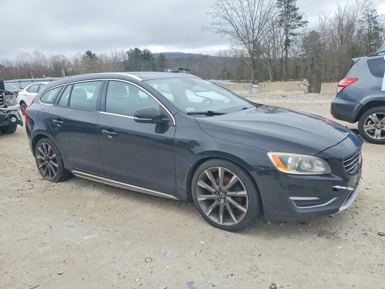 2015 Volvo V60 Premier - zdjęcie 4