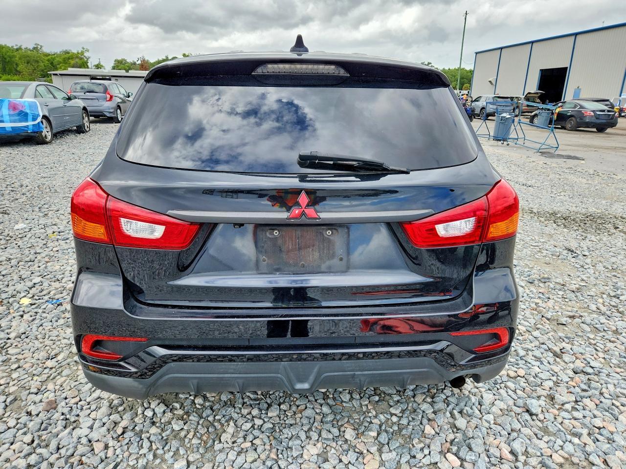 2019 Mitsubishi Outlander Sport Es - zdjęcie 6