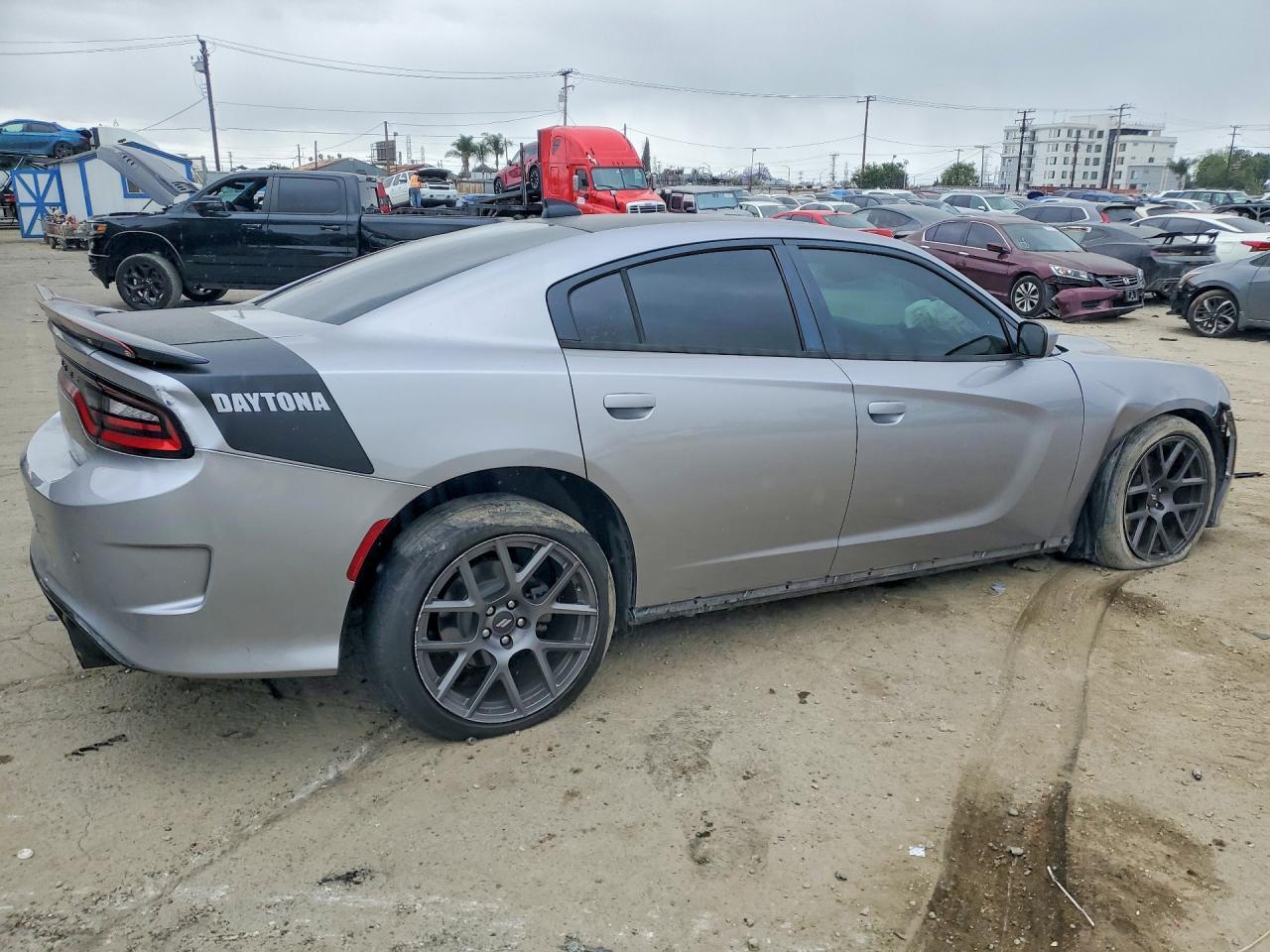 2017 Dodge Charger R - zdjęcie 3