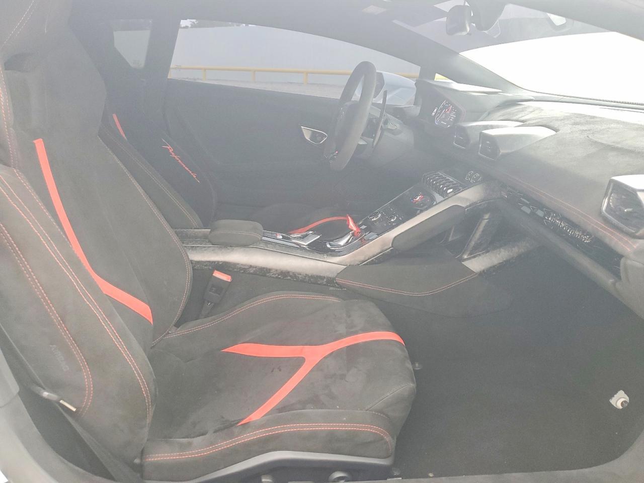 2018 Lamborghini Huracan Performante - zdjęcie 10