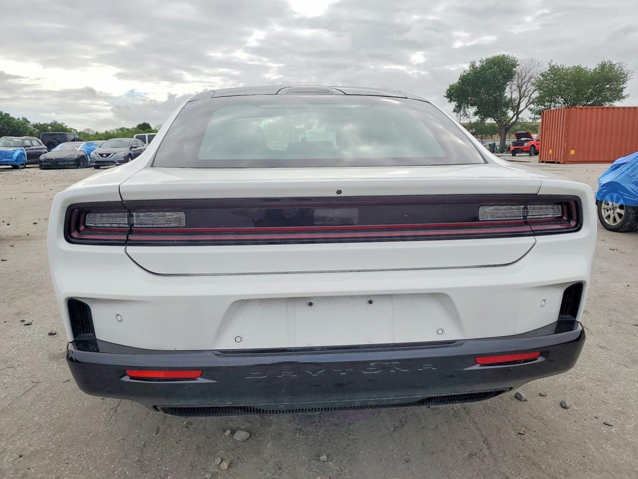 2024 Dodge Charger Daytona R - zdjęcie 6