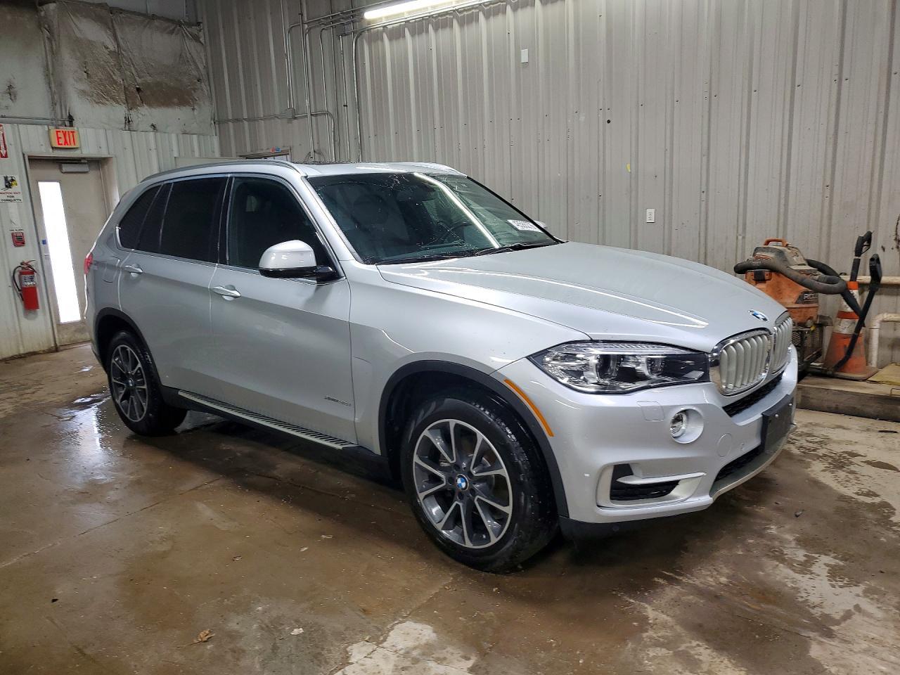 2017 BMW X5 xDrive35I - zdjęcie 4