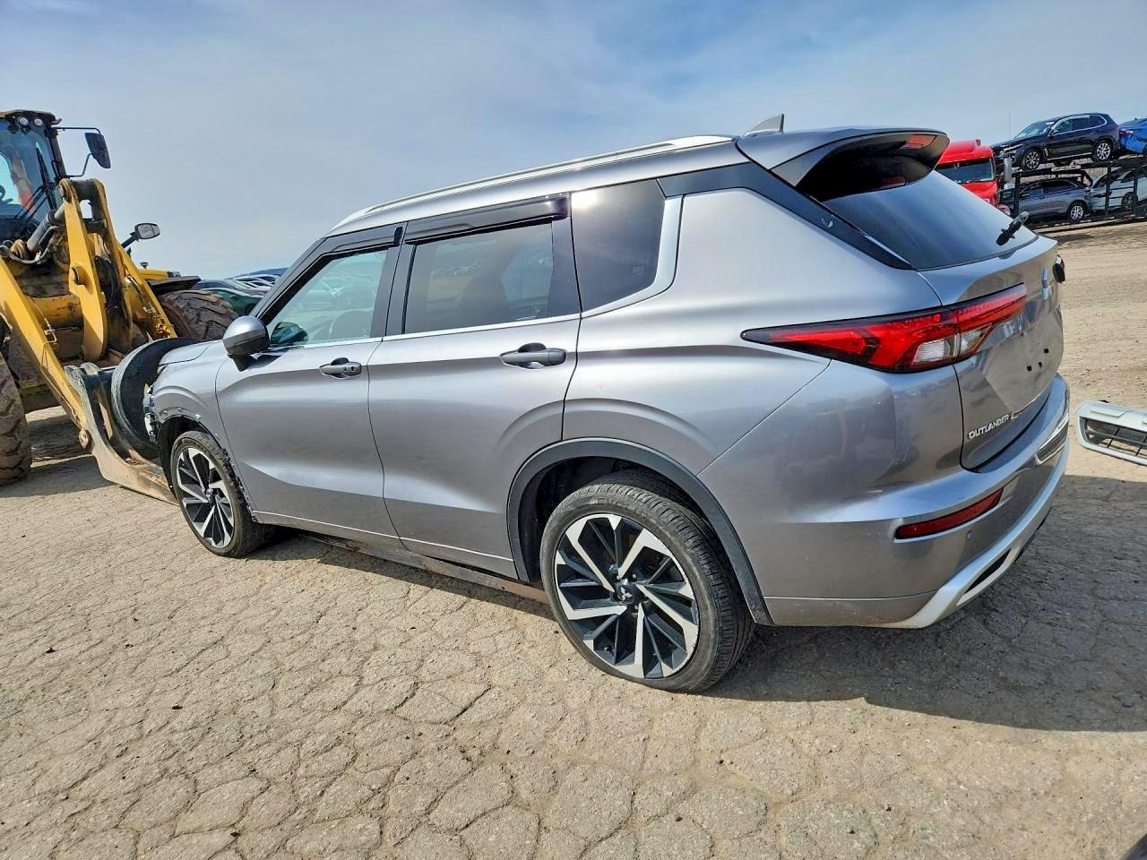 2022 Mitsubishi Outlander Sel - zdjęcie 2