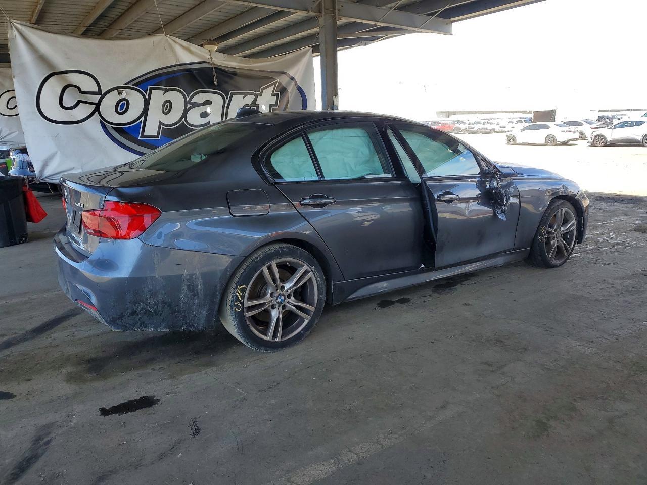 2017 BMW 330 I - zdjęcie 3