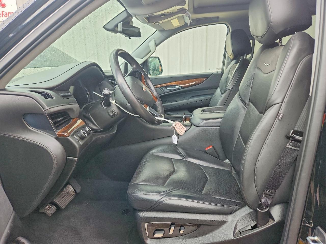 2020 Cadillac Escalade Luxury - zdjęcie 7