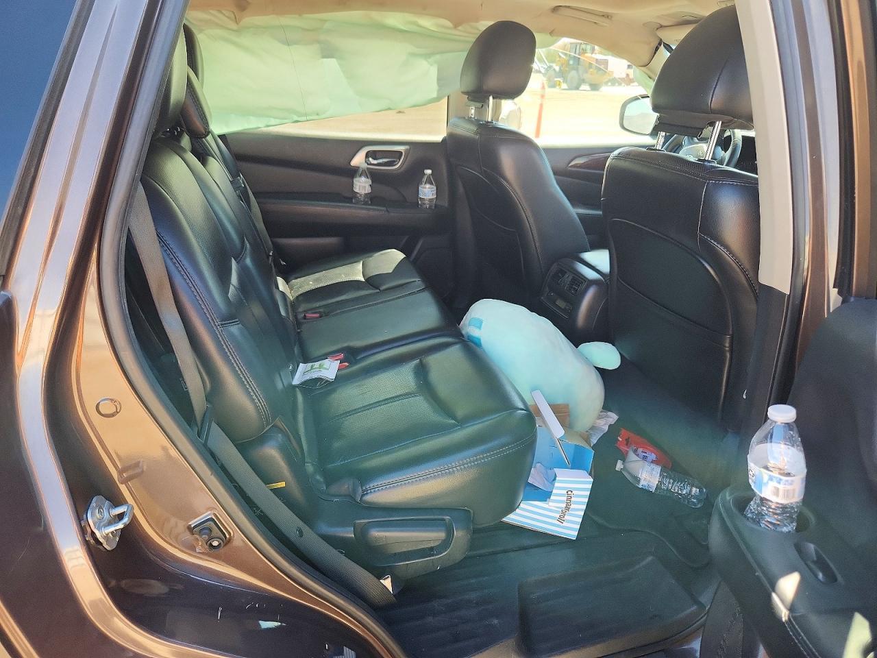 2016 Nissan Pathfinder Platinum - zdjęcie 11