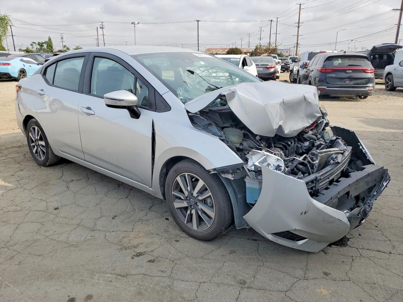 2020 Nissan Versa Sv - zdjęcie 4
