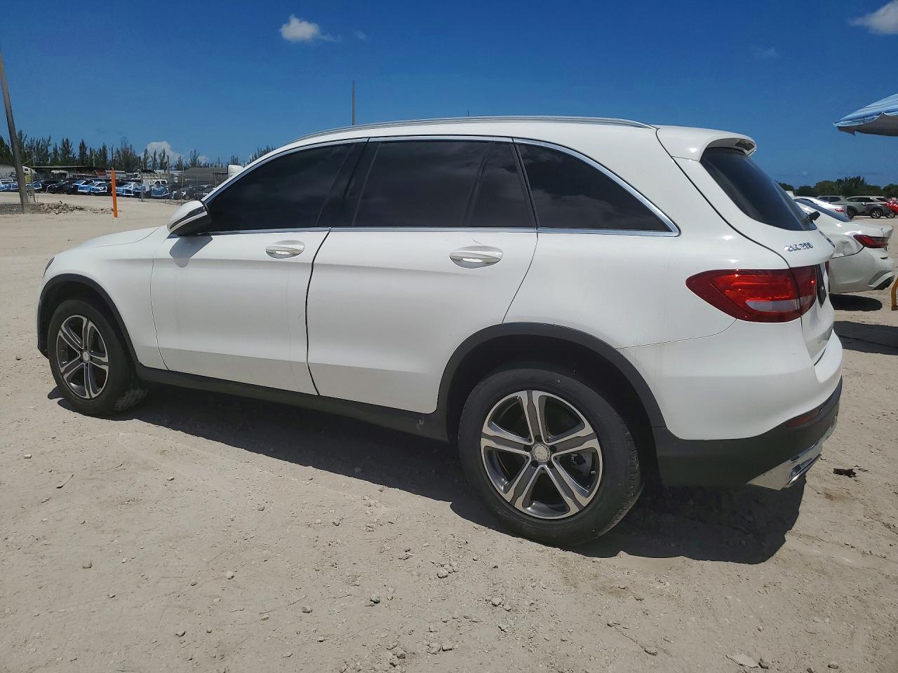 2016 Mercedes-Benz Glc 300 4Matic - zdjęcie 2