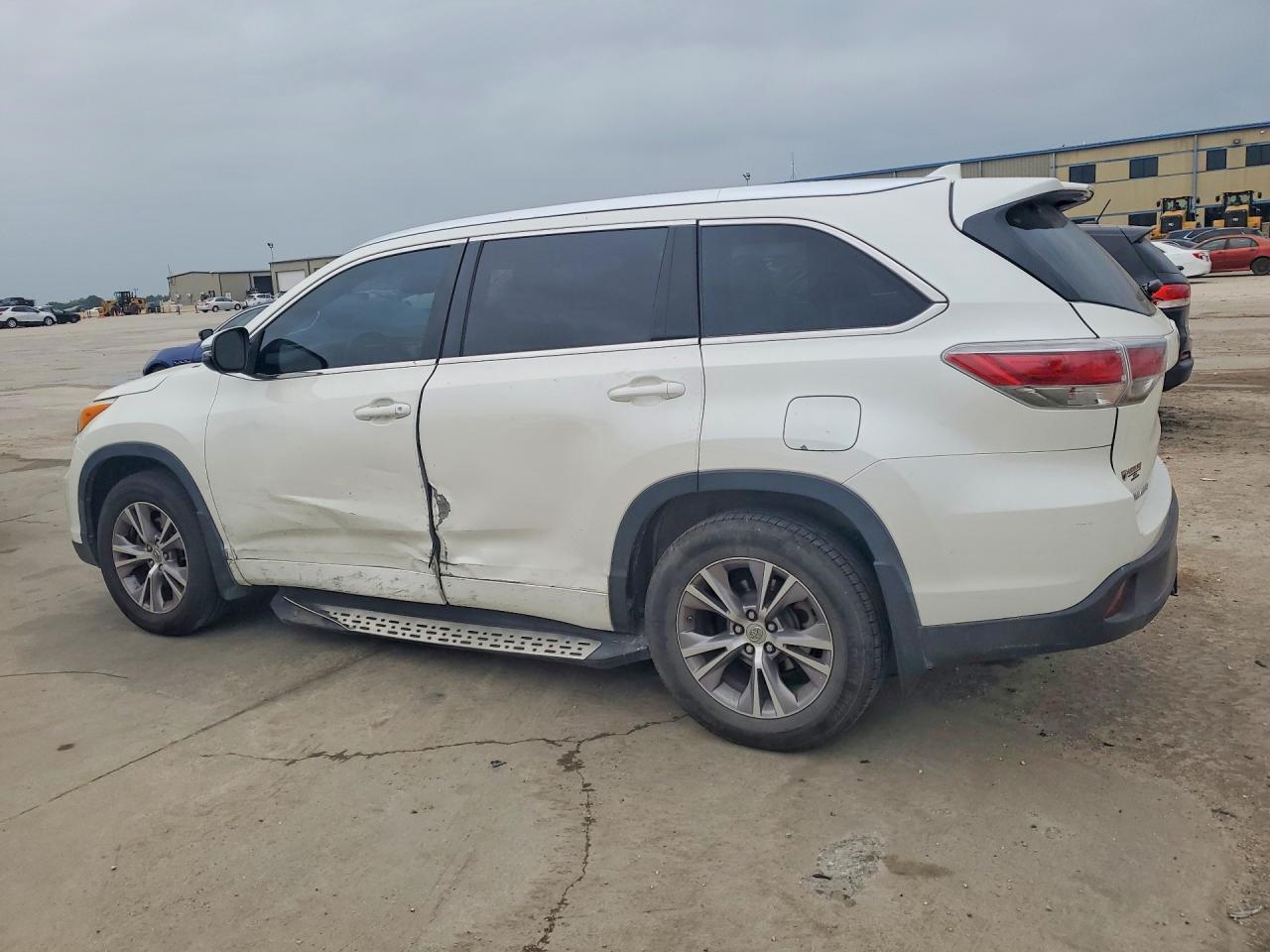 2014 Toyota Highlander Xle - zdjęcie 2